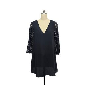 ModCloth Black Lace‎ Sleeve V Neck Shift Dress Women's Size S